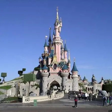 Disney, Very 2 Bedrooms Family Apartment, Wifi, Netflix 8 Pers