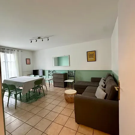 Disney, Very 2 Bedrooms Family Apartment, Wifi, Netflix 8 Pers Chessy (Seine-et-Marne)
