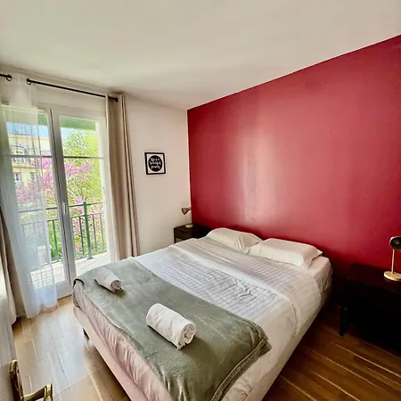 Disney, Very 2 Bedrooms Family Apartment, Wifi, Netflix 8 Pers * Chessy (Seine-et-Marne)